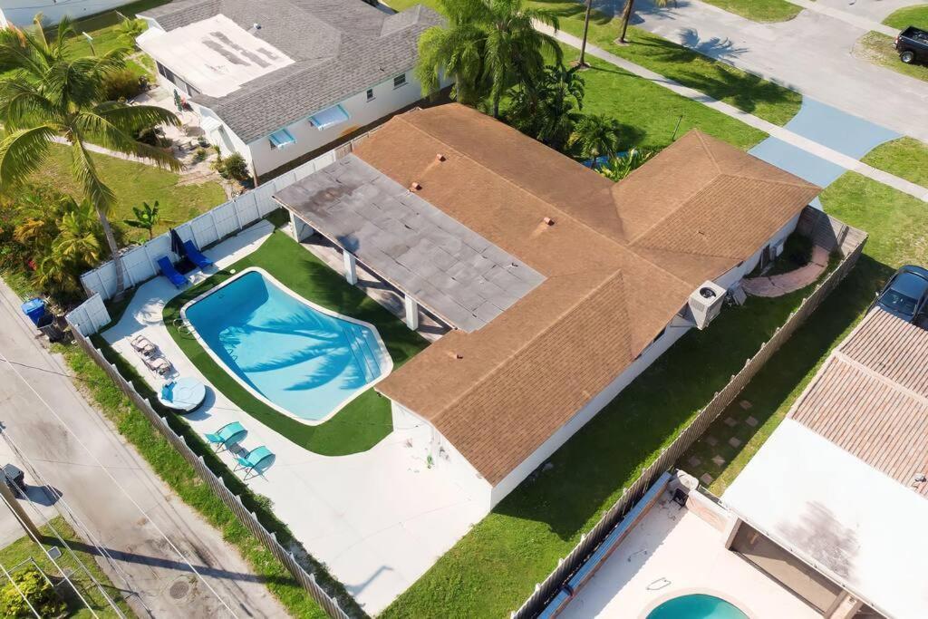 Luxurious & Modern Open Floor Plan Heated Pool Villa Hollywood Eksteriør bilde